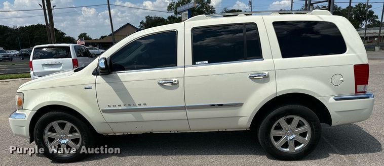 image for item NF9126 2008 Chrysler Aspen  SUV