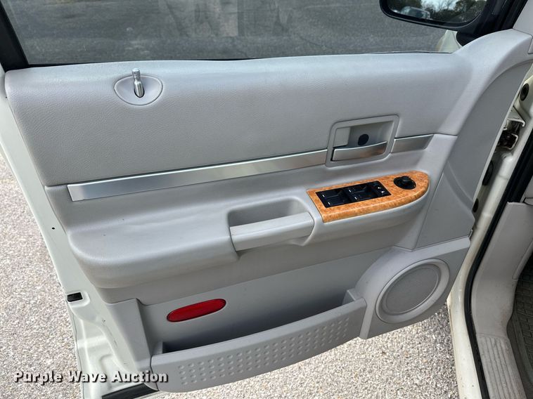 image for item NF9126 2008 Chrysler Aspen  SUV