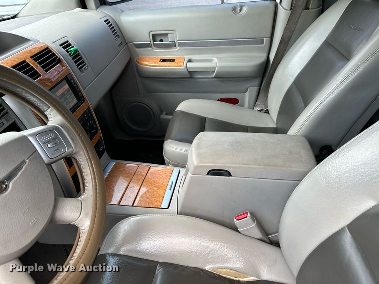 image for item NF9126 2008 Chrysler Aspen  SUV