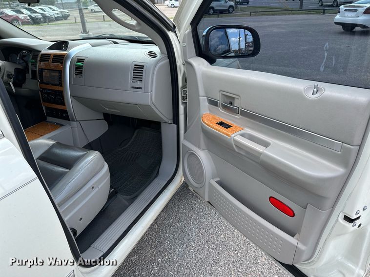 image for item NF9126 2008 Chrysler Aspen  SUV