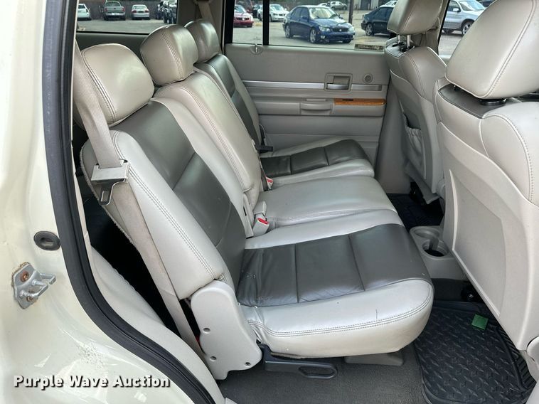 image for item NF9126 2008 Chrysler Aspen  SUV