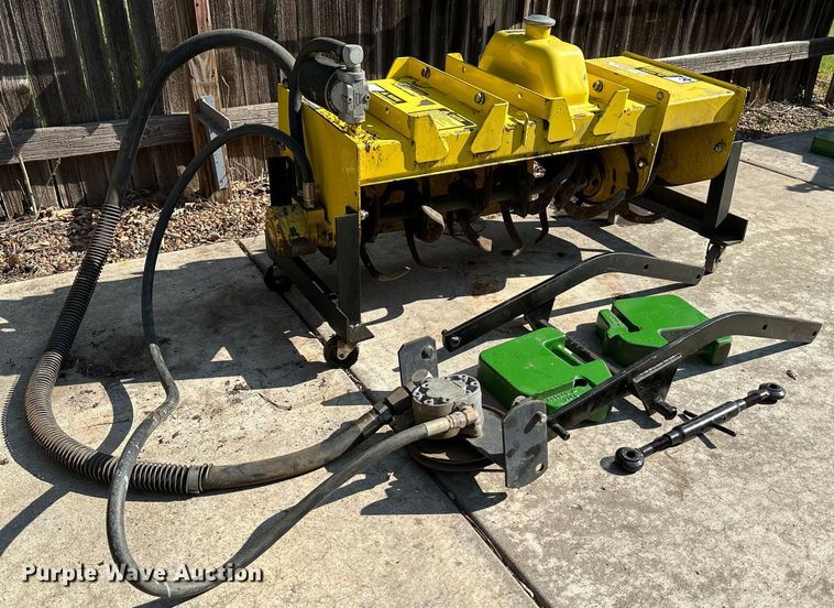 image for item NF9145 John Deere 261  tiller