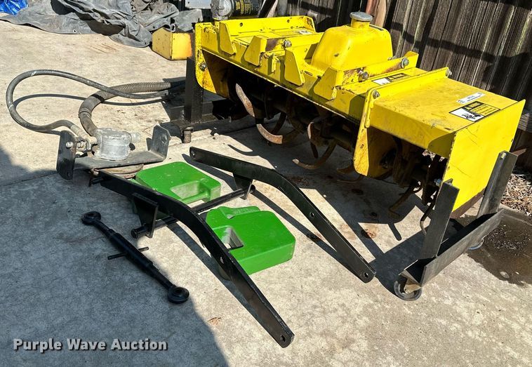 image for item NF9145 John Deere 261  tiller