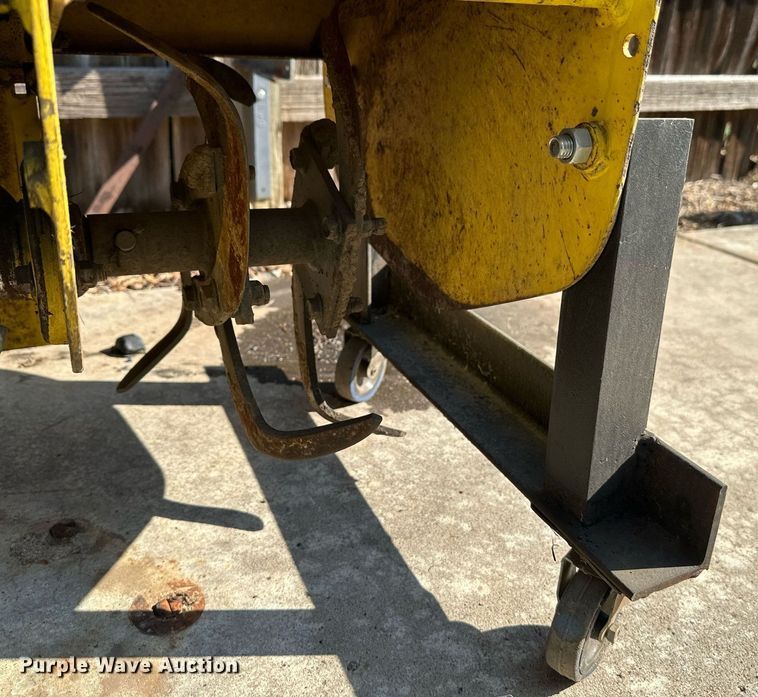 image for item NF9145 John Deere 261  tiller