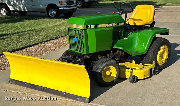 image for item NF9147 John Deere 318  lawn mower