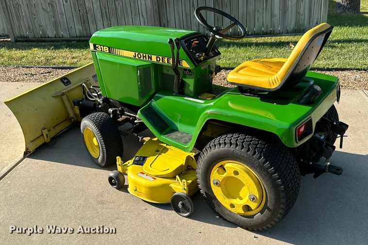 image for item NF9147 John Deere 318  lawn mower