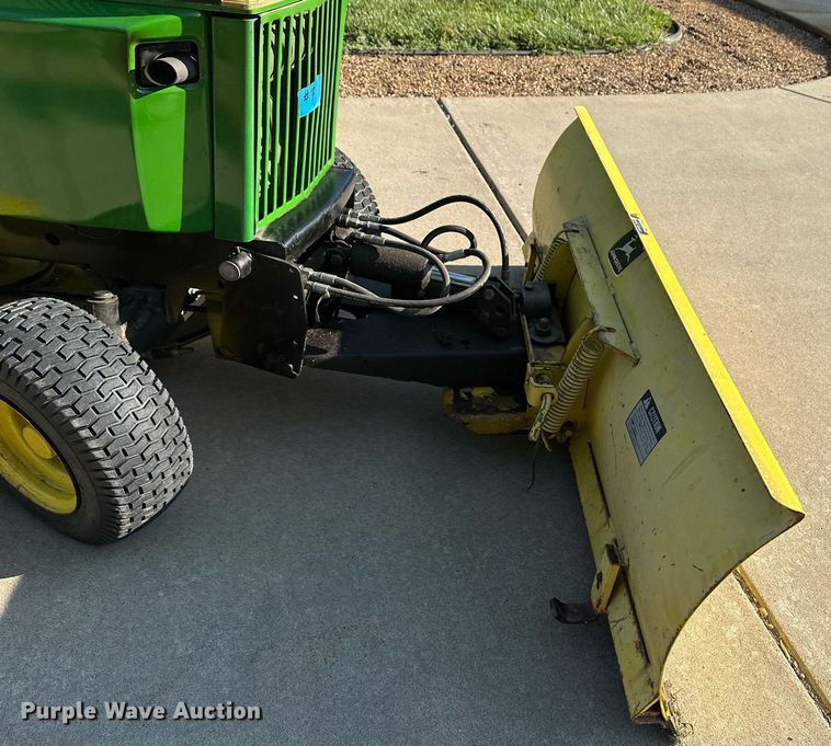 image for item NF9147 John Deere 318  lawn mower