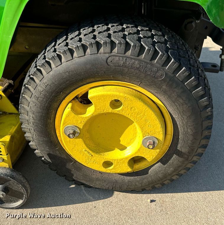 image for item NF9147 John Deere 318  lawn mower