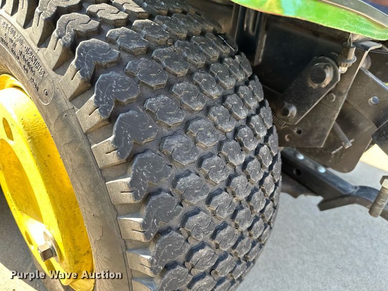 image for item NF9147 John Deere 318  lawn mower