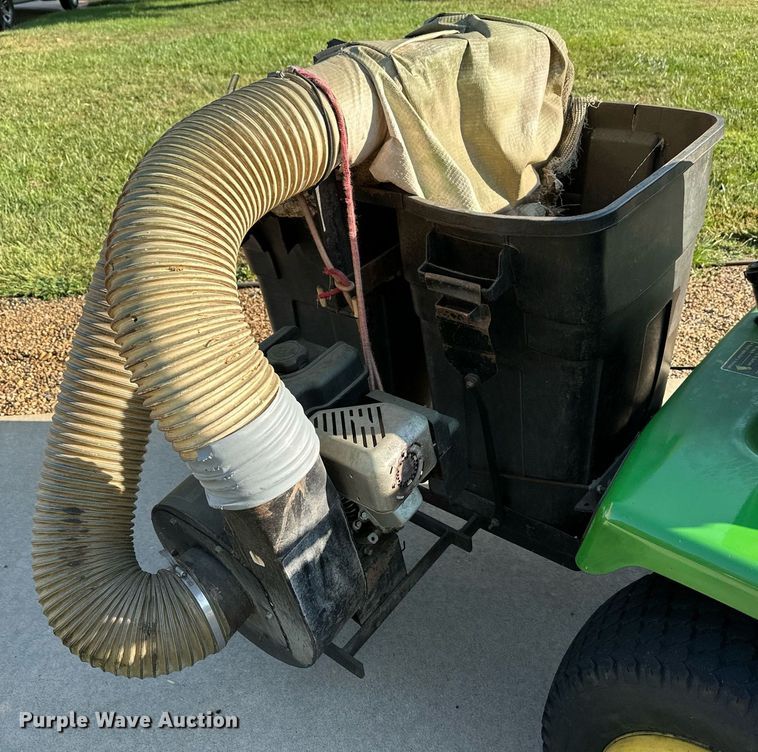 image for item NF9148 John Deere 318  lawn mower