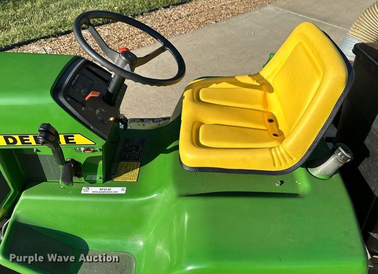 image for item NF9148 John Deere 318  lawn mower
