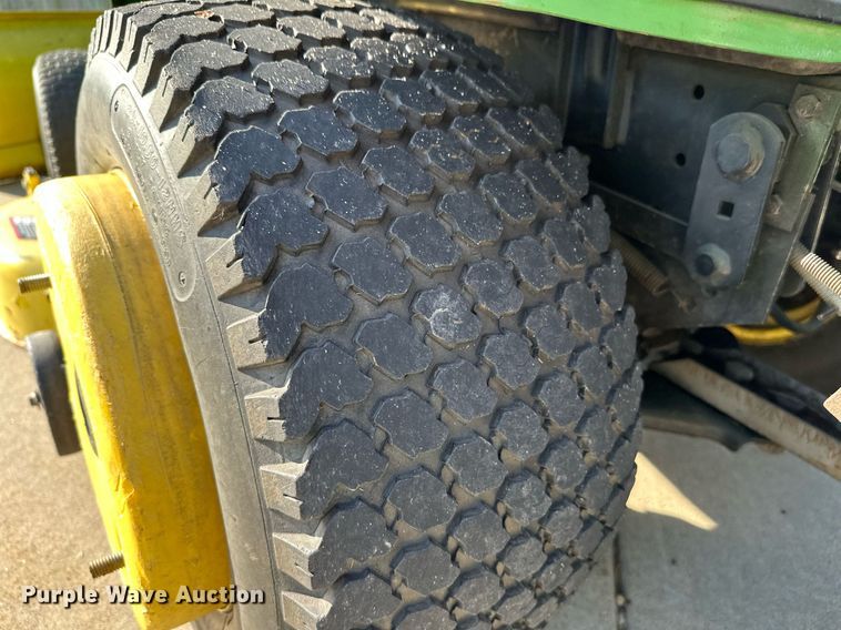 image for item NF9148 John Deere 318  lawn mower