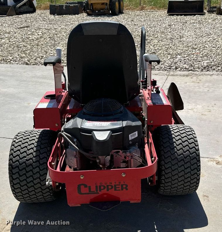 image for item NF9162 2015 Shivvers Country Clipper Edge XLT  ZTR lawn mower