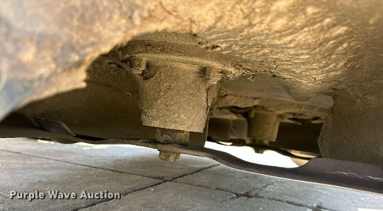 image for item NF9162 2015 Shivvers Country Clipper Edge XLT  ZTR lawn mower