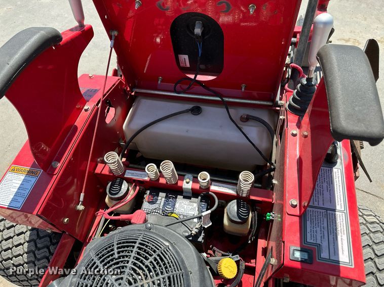 image for item NF9162 2015 Shivvers Country Clipper Edge XLT  ZTR lawn mower