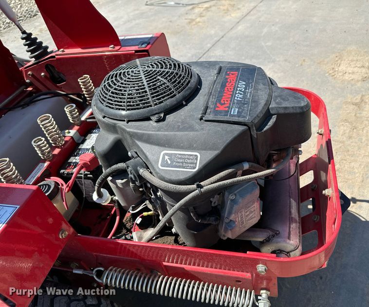 image for item NF9162 2015 Shivvers Country Clipper Edge XLT  ZTR lawn mower