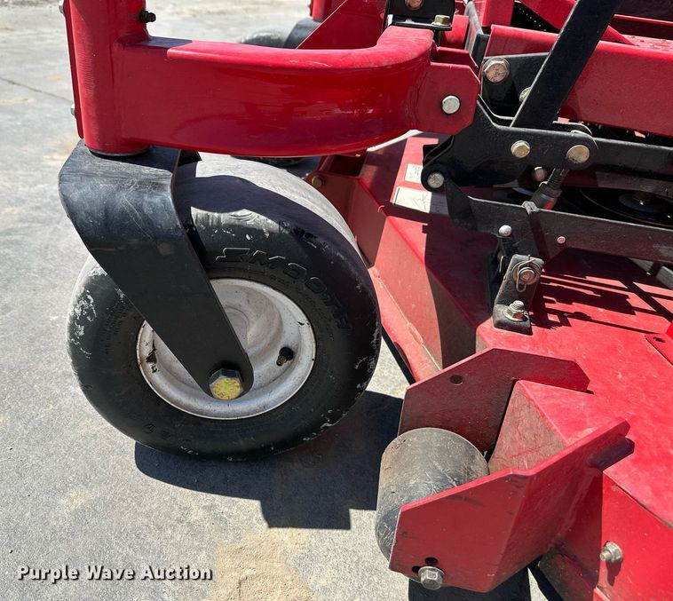 image for item NF9162 2015 Shivvers Country Clipper Edge XLT  ZTR lawn mower