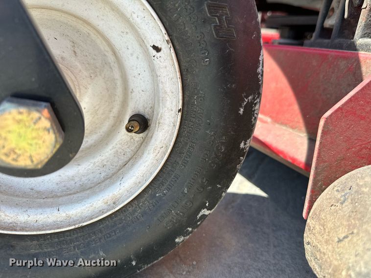 image for item NF9162 2015 Shivvers Country Clipper Edge XLT  ZTR lawn mower