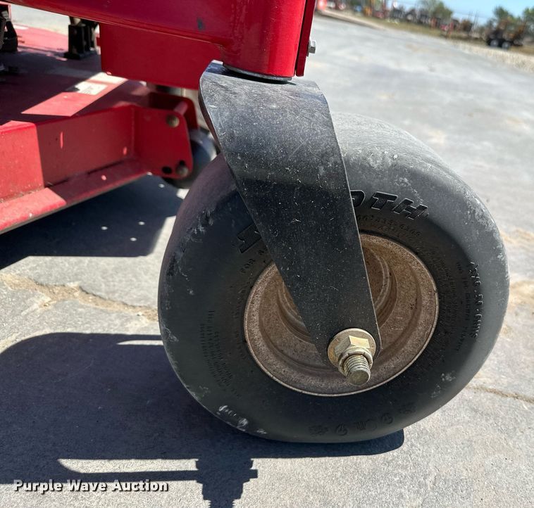 image for item NF9162 2015 Shivvers Country Clipper Edge XLT  ZTR lawn mower