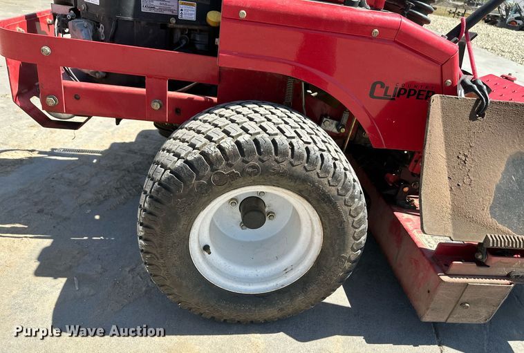 image for item NF9162 2015 Shivvers Country Clipper Edge XLT  ZTR lawn mower