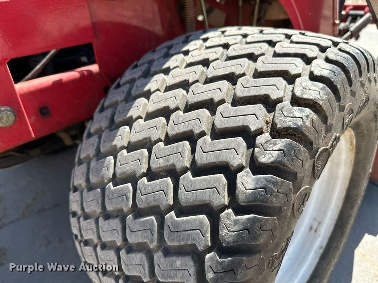 image for item NF9162 2015 Shivvers Country Clipper Edge XLT  ZTR lawn mower