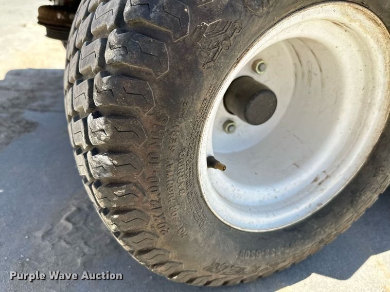 image for item NF9162 2015 Shivvers Country Clipper Edge XLT  ZTR lawn mower