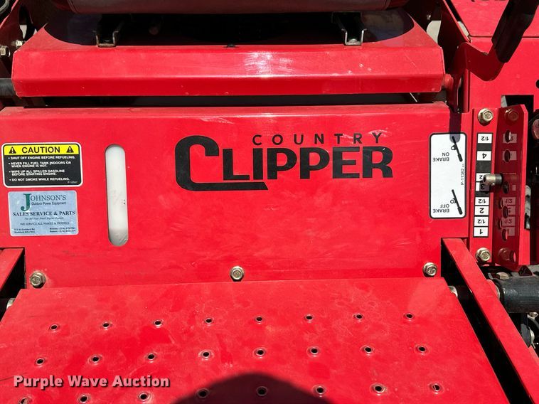 image for item NF9162 2015 Shivvers Country Clipper Edge XLT  ZTR lawn mower