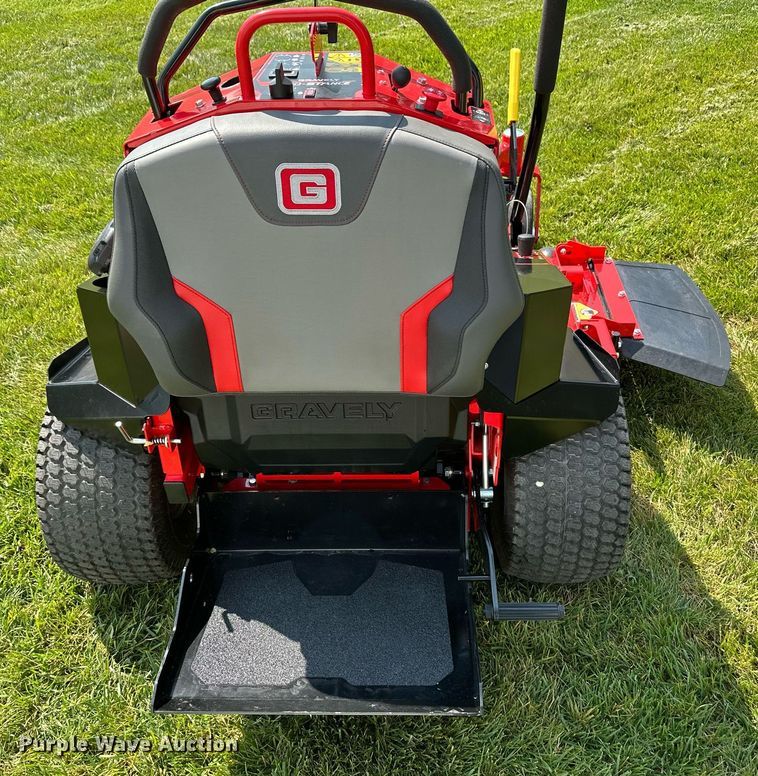 image for item NF9186 Gravely Pro-Stance 52 Kaw  ZTR lawn mower