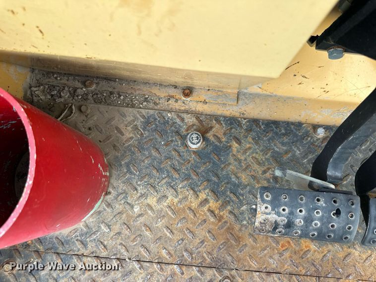 image for item NL9006 2010 Harlo HP6500  forklift