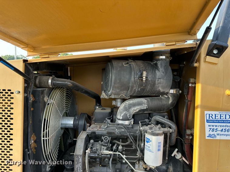 image for item NL9006 2010 Harlo HP6500  forklift