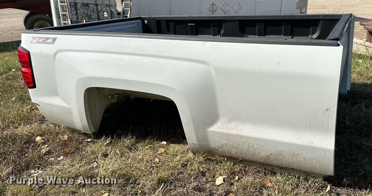 image for item NL9020 2017 Chevrolet  8'L pickup bed