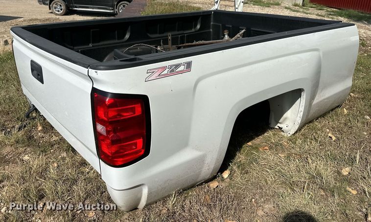 image for item NL9020 2017 Chevrolet  8'L pickup bed