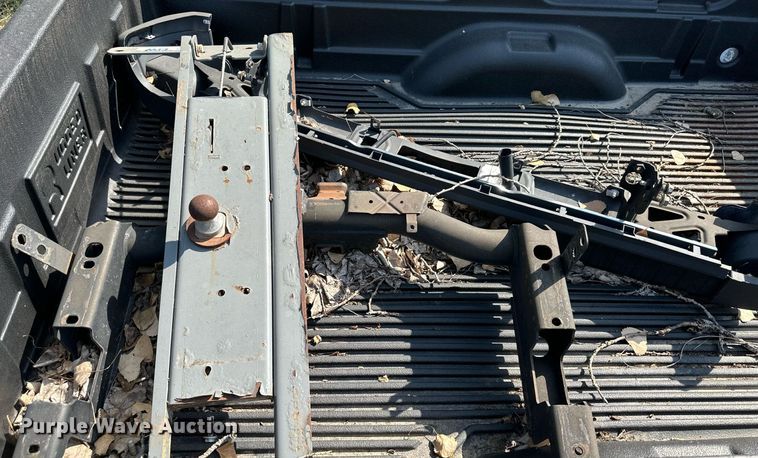 image for item NL9020 2017 Chevrolet  8'L pickup bed