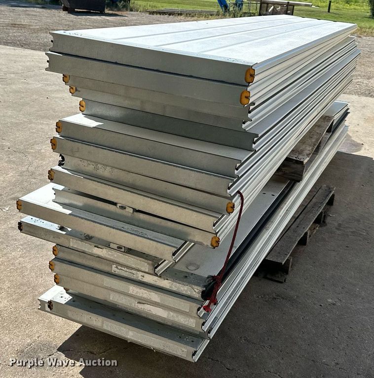 image for item NL9026 Garage doors