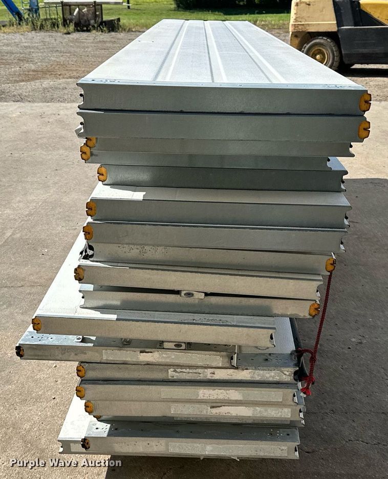 image for item NL9026 Garage doors