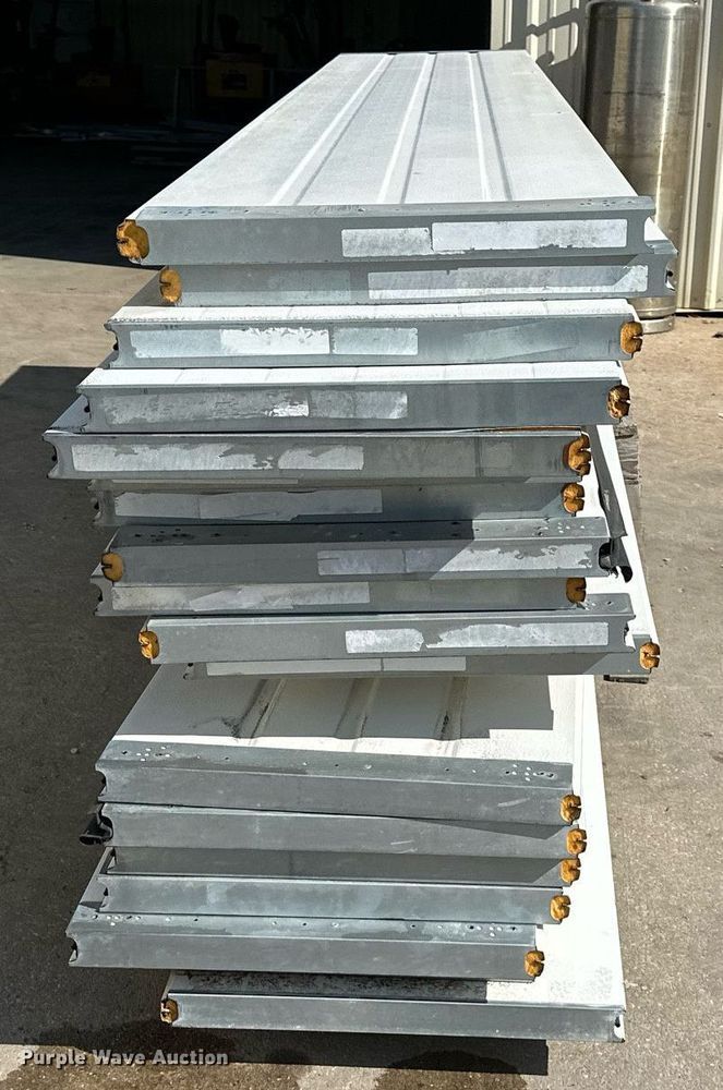 image for item NL9026 Garage doors