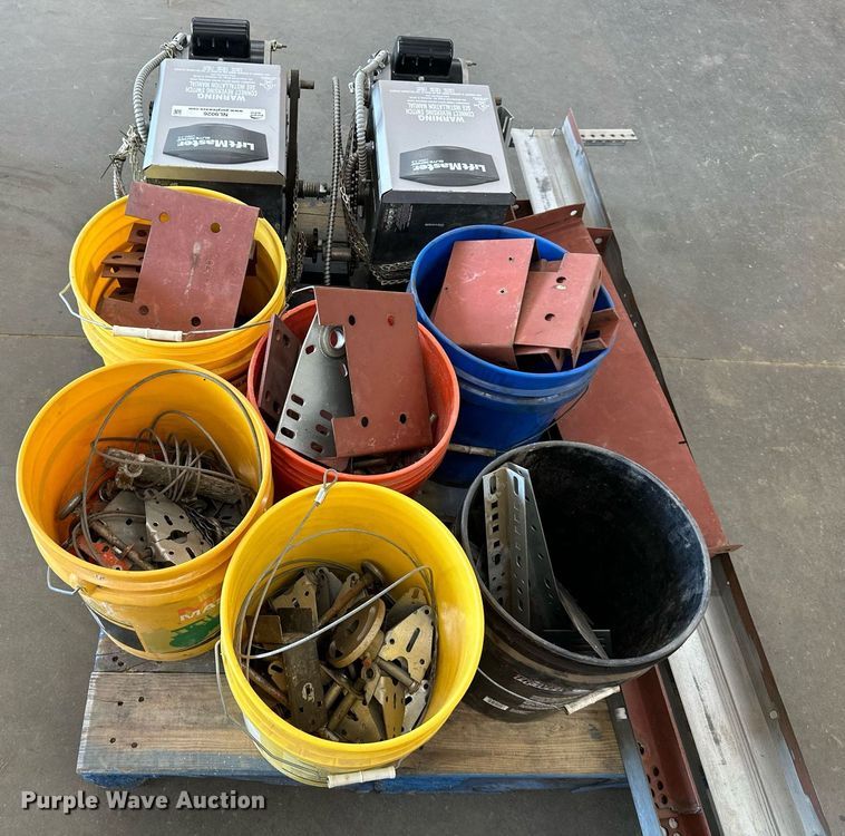 image for item NL9026 Garage doors