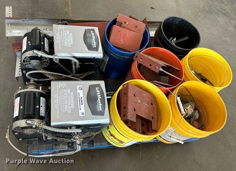 image for item NL9026 Garage doors