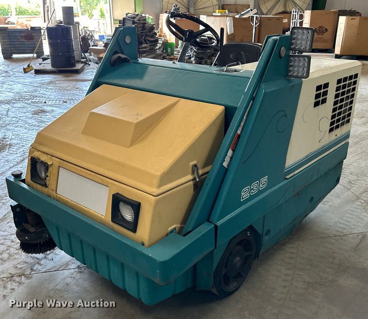 image for item NL9028 Tennant 235 sweeper