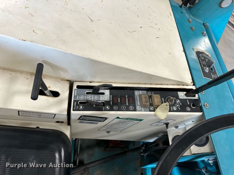 image for item NL9028 Tennant 235 sweeper