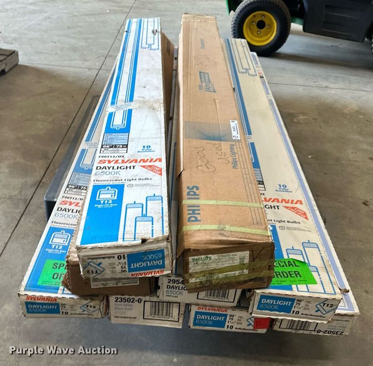 image for item NL9029 Approximately 70 fluorescent light bulbs 