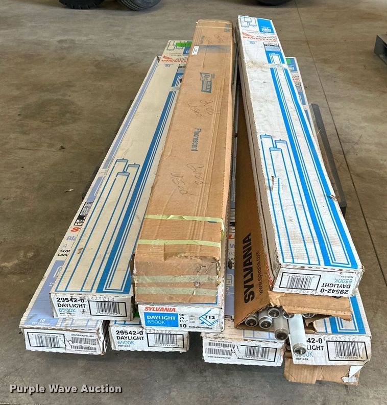 image for item NL9029 Approximately 70 fluorescent light bulbs 