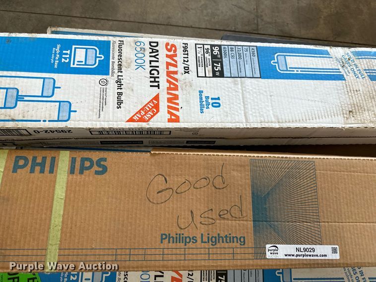 image for item NL9029 Approximately 70 fluorescent light bulbs 