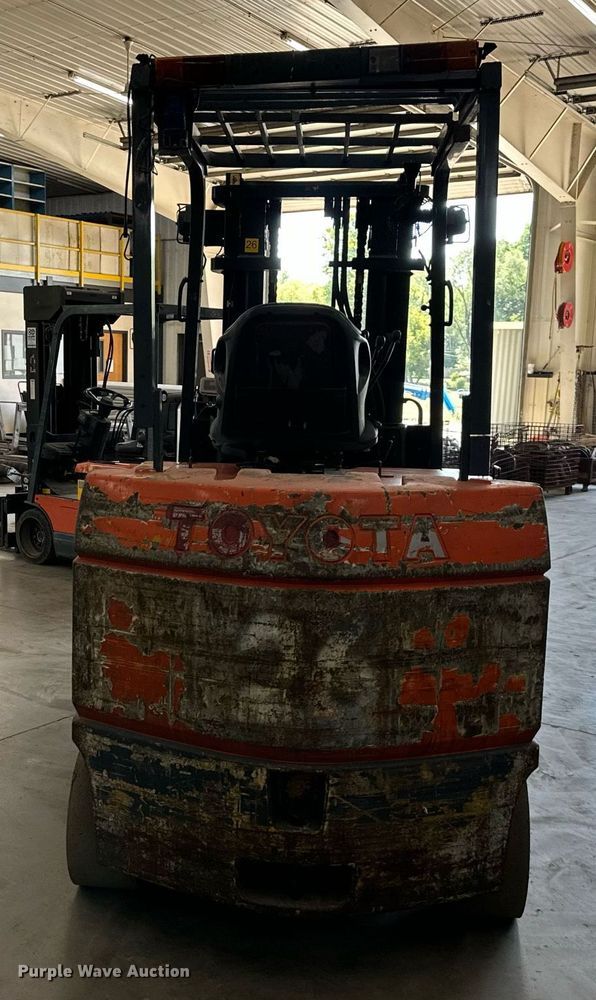 image for item NL9030 Toyota   7FBCU55 forklift