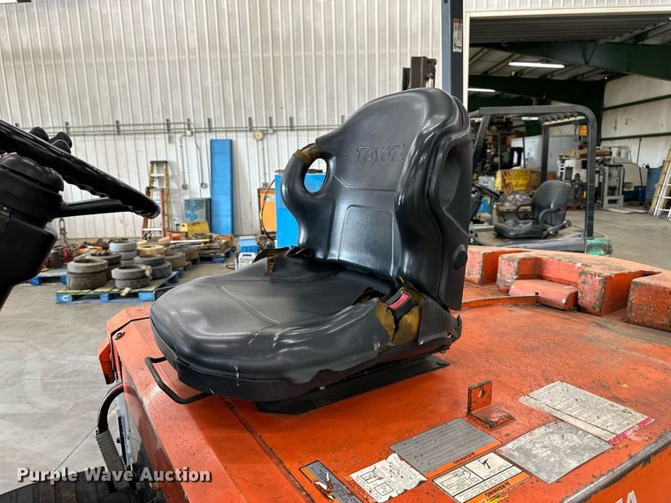 image for item NL9030 Toyota   7FBCU55 forklift