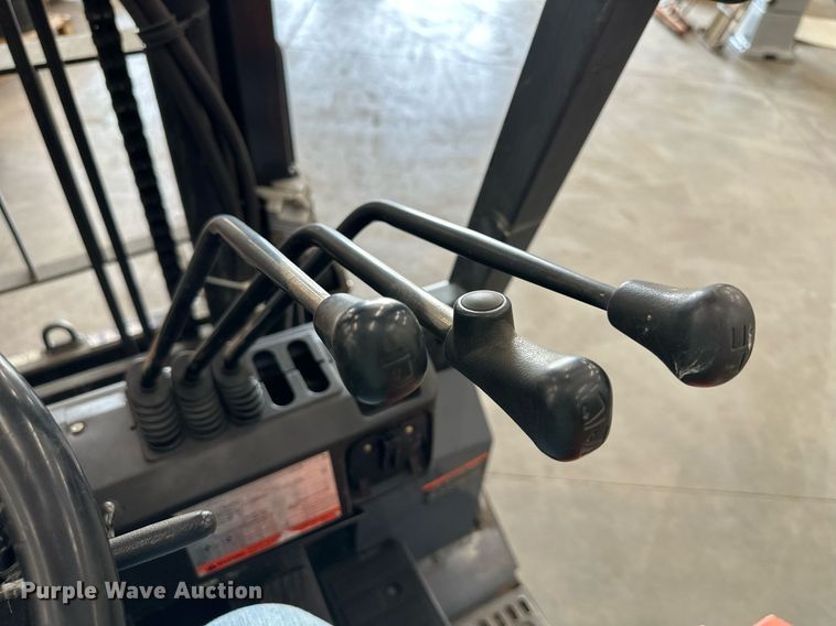 image for item NL9030 Toyota   7FBCU55 forklift