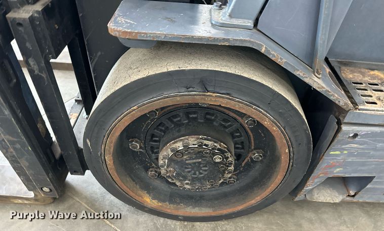 image for item NL9030 Toyota   7FBCU55 forklift