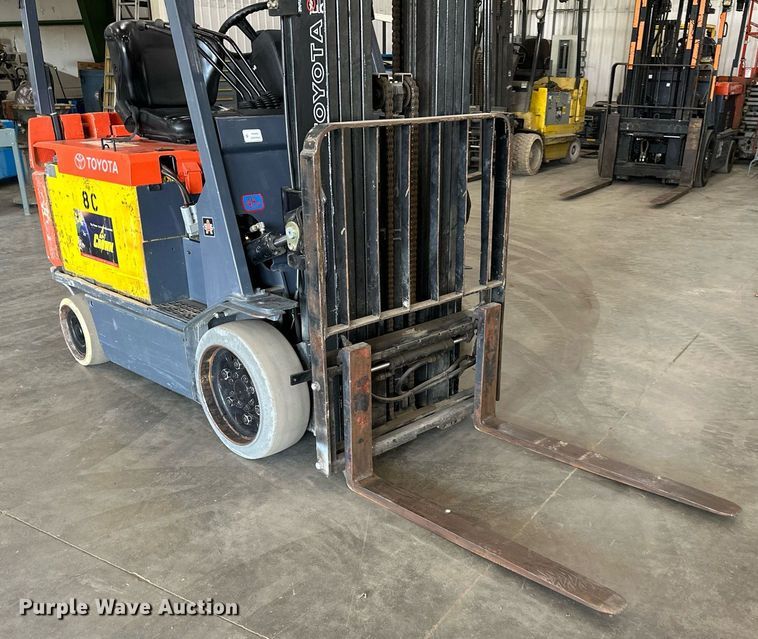 image for item NL9031 Toyota  7FBCHU25 forklift