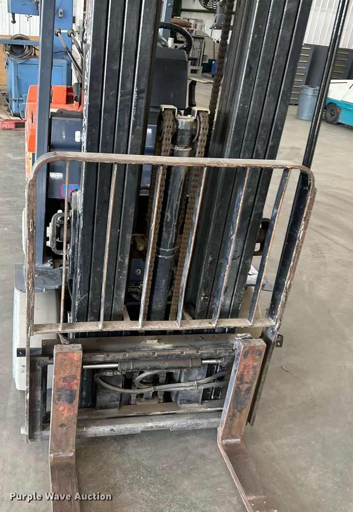 image for item NL9031 Toyota  7FBCHU25 forklift