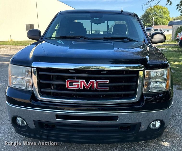image for item NL9034 2011 GMC   Sierra 1500 SLE Ext. Cab pickup truck